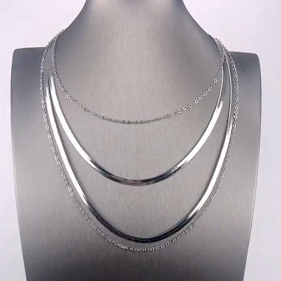 ⚜️[𝟯/$𝟭𝟴]⚜️NEW 4 Layered Long Herringbone Chain Necklace - Picture 4 of 14